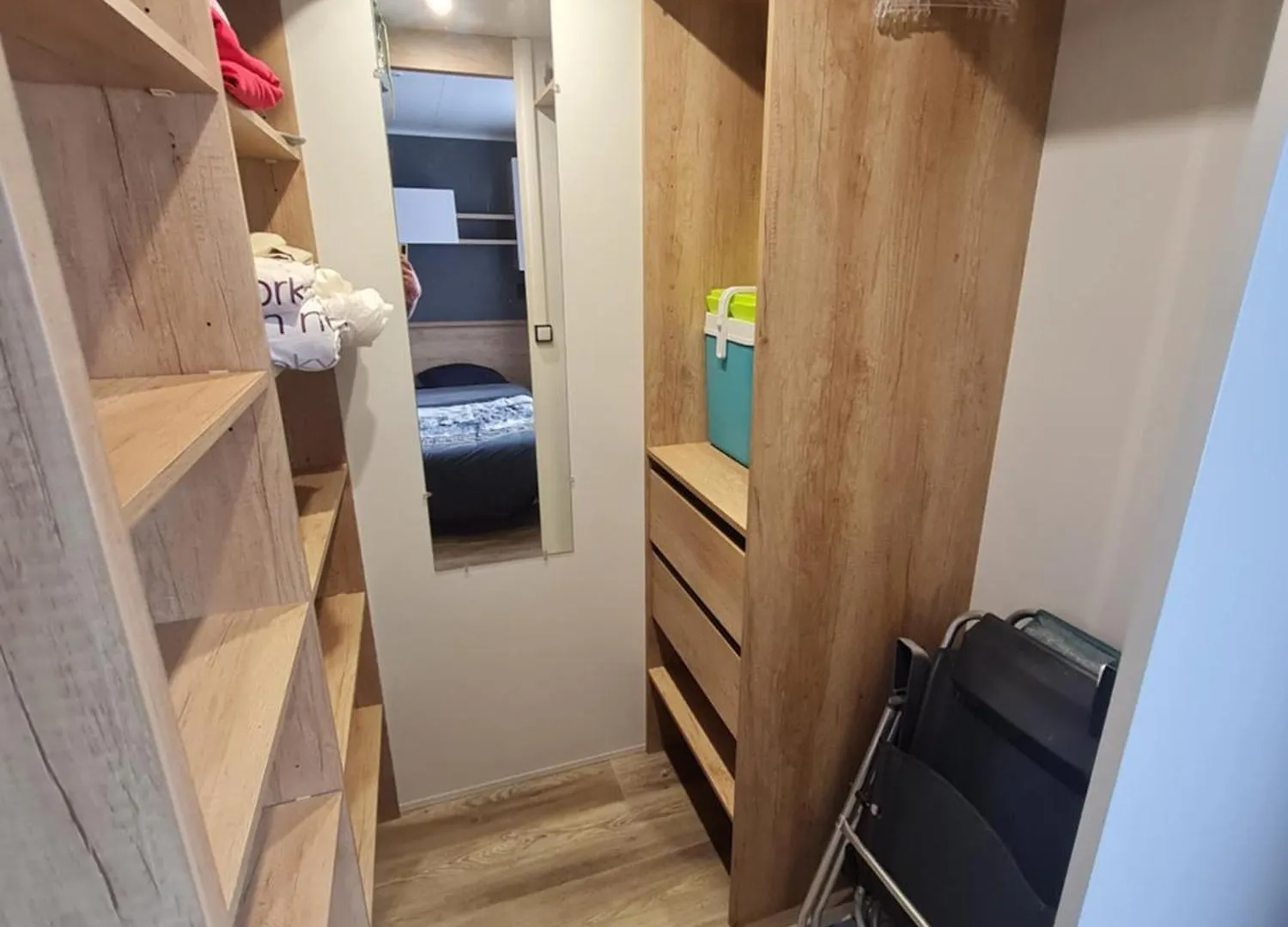 Mobil-Home En Camping Proche De La Mer Ambon 0*,  France