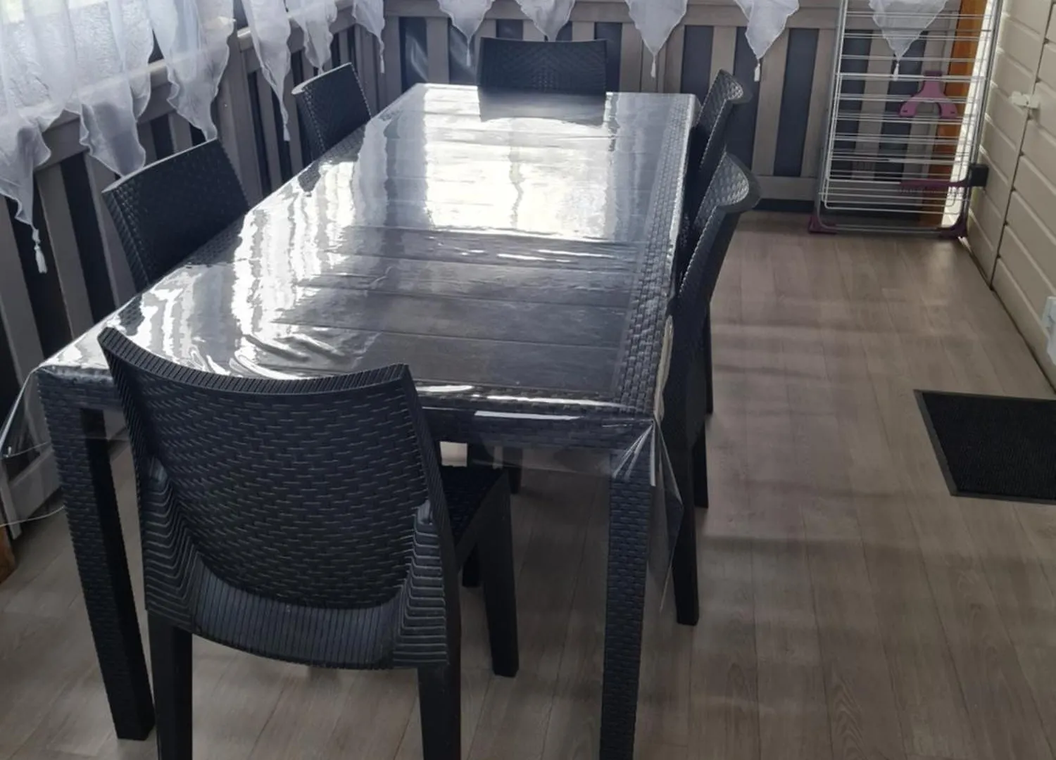 Mobil-Home En Camping Proche De La Mer Ambon