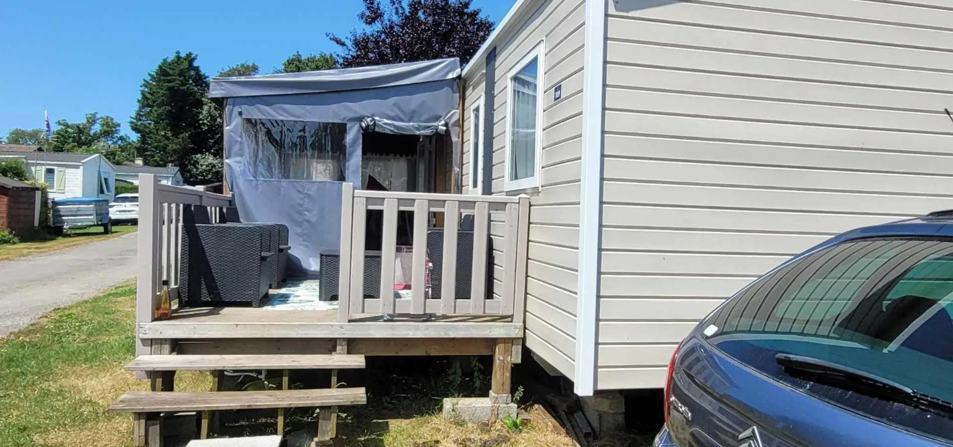 Campsite Mobil-Home En Camping Proche De La Mer Ambon